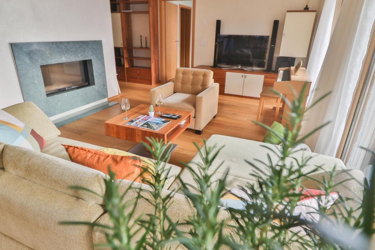 Seehaus Lake View 3-Bedroom Apartment Iseltwald Eksteriør billede
